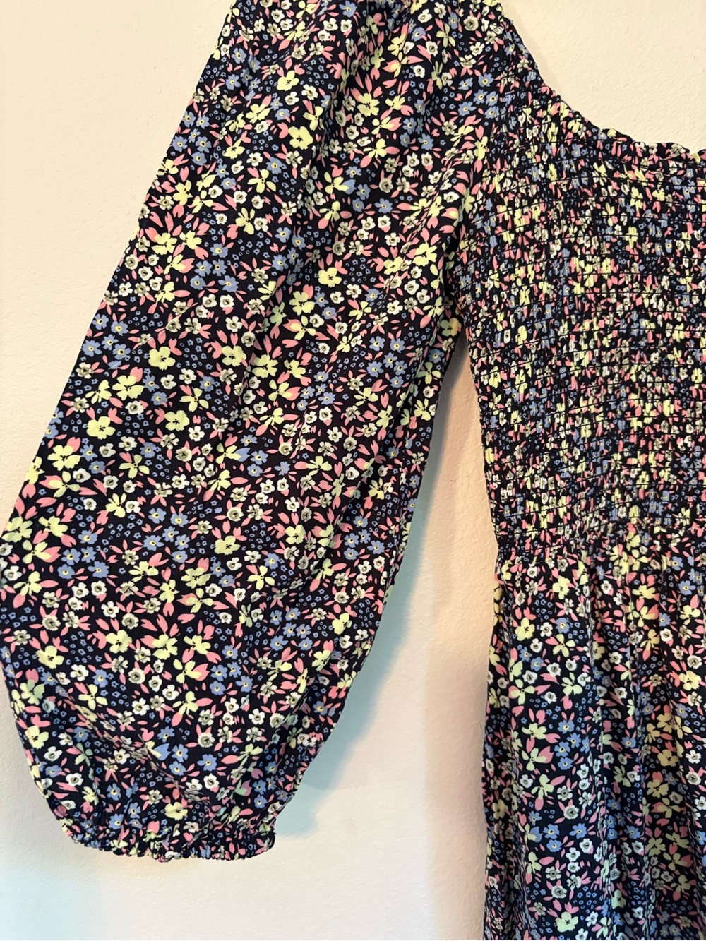 GAP Navy Floral Smocked Midi Dress with Puff Sleeves Cottagecore EUC Size S - Picture 5 of 14